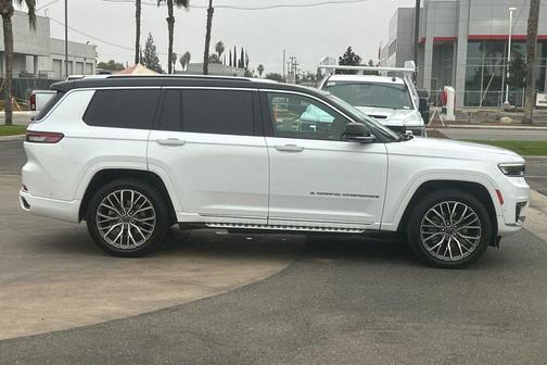 2023 Jeep Grand Cherokee L Summit Reserve