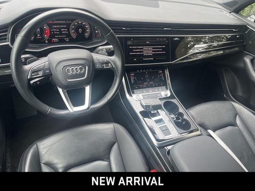 2021 Audi Q7 55 Premium Plus