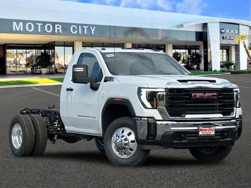 2025 GMC Sierra 3500 Base