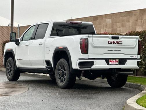 2026 GMC Sierra 2500 AT4