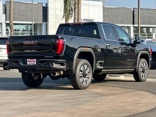 2025 GMC Sierra 2500 Denali
