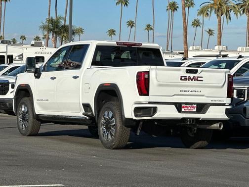 2025 GMC Sierra 2500 Denali