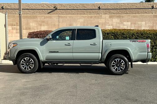 Lunar Rock 2023 Toyota Tacoma TRD Sport