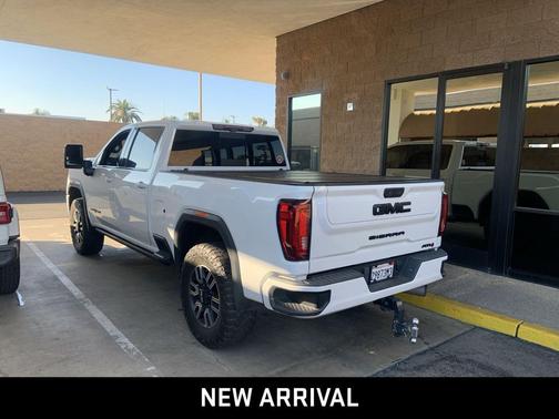 2022 GMC Sierra 2500 AT4