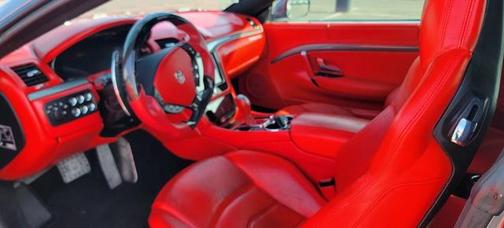 2013 Maserati GranTurismo Base