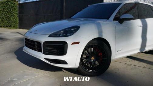 White 2022 Porsche Cayenne GTS