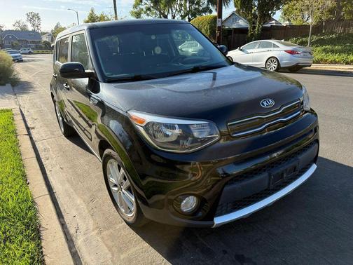 Shadow Black 2018 Kia Soul +