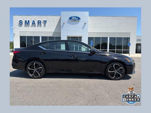 Super Black Clearcoat 2023 Nissan Altima SR Intelligent AWD