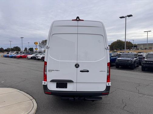 2025 Mercedes-Benz Sprinter 2500 High Roof