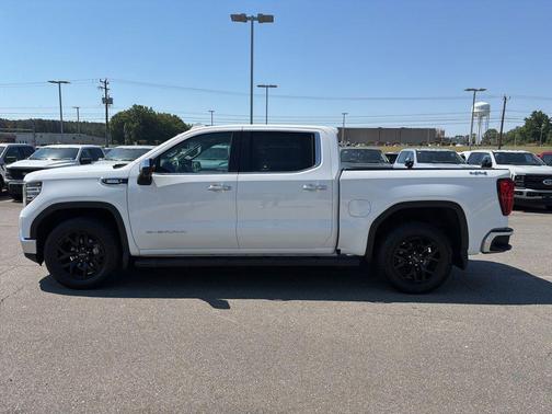 Summit White 2023 GMC Sierra 1500 SLT