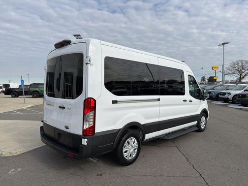 2024 Ford Transit-350 XLT