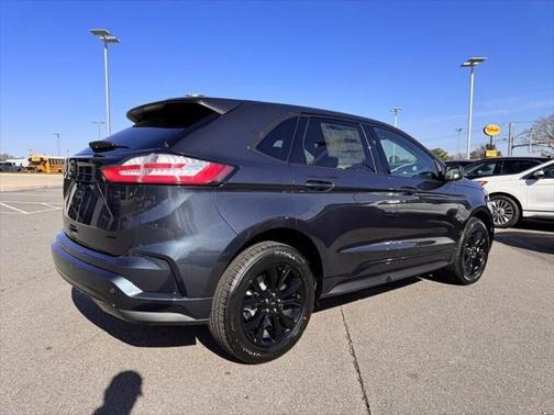 2024 Ford Edge SE