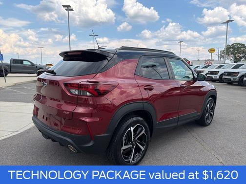 Crimson Metallic 2022 Chevrolet Trailblazer RS