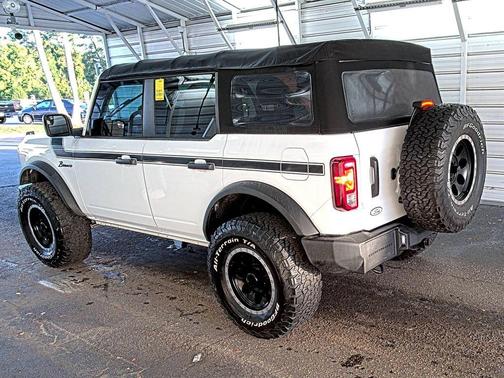 Oxford White 2021 Ford Bronco Base