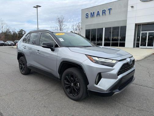 2024 Toyota RAV4 Hybrid SE