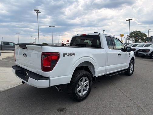 Oxford White 2026 Ford F-150 XLT
