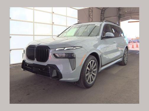 Brooklyn Grey Metallic 2025 BMW X7 xDrive40i