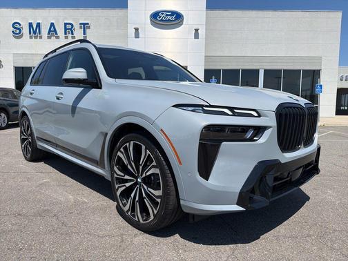 Brooklyn Grey Metallic 2025 BMW X7 xDrive40i