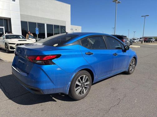 2024 Nissan Versa 1.6 S