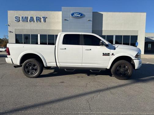 2018 RAM 3500 Laramie Crew Cab 4x4 6'4' Box