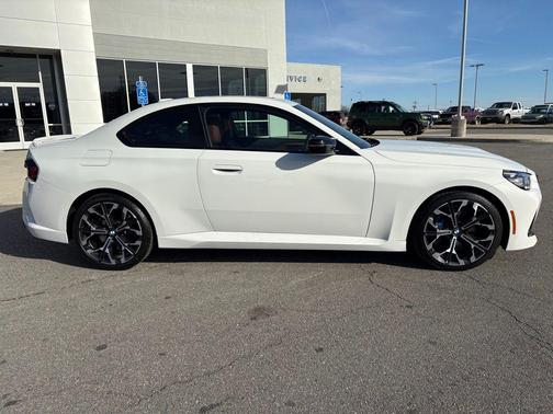 2025 BMW M240 i xDrive