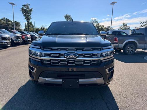 Agate Black Metallic 2024 Ford Expedition Max Platinum