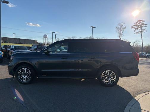 2025 Ford Expedition Max Active 4x4