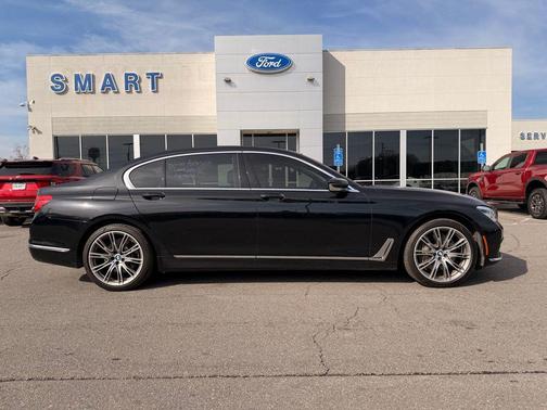 2018 BMW 750 i xDrive