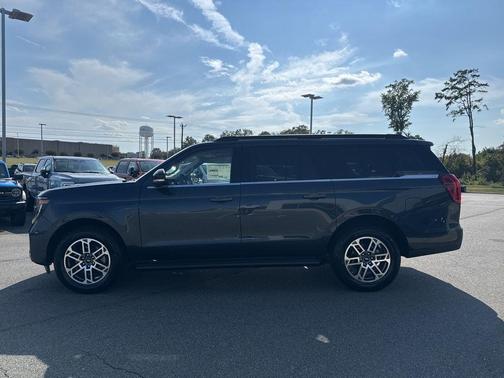 2025 Ford Expedition Max Active 4x4