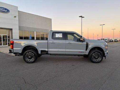 2026 Ford F-250 Platinum