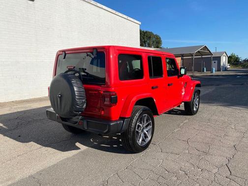 2024 Jeep Wrangler 4xe Sahara