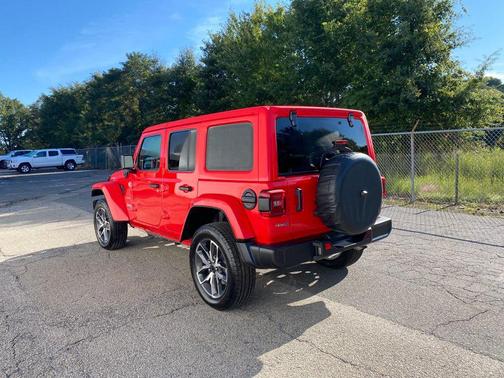 2024 Jeep Wrangler 4xe Sahara