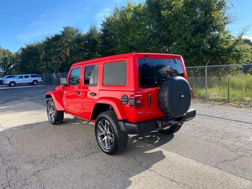 2024 Jeep Wrangler 4xe Sahara