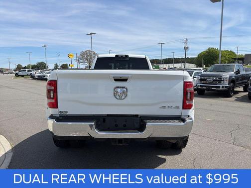 Bright White Clearcoat 2022 RAM 3500 Limited Crew Cab 4x4 8' Box
