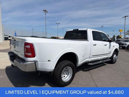 Bright White Clearcoat 2022 RAM 3500 Limited Crew Cab 4x4 8' Box