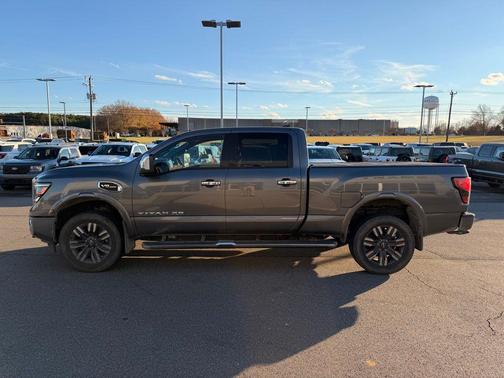 2023 Nissan Titan XD Platinum Reserve