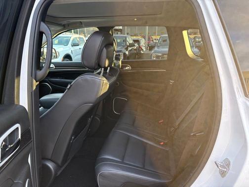 2020 Jeep Grand Cherokee Summit