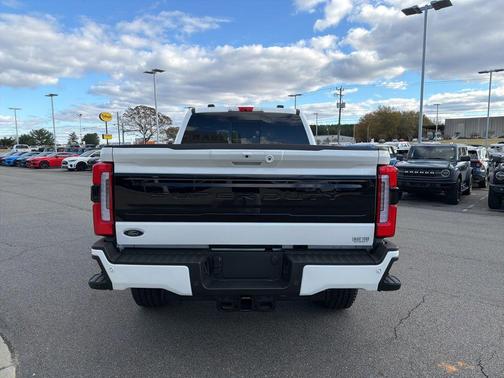 2025 Ford F-250 Platinum