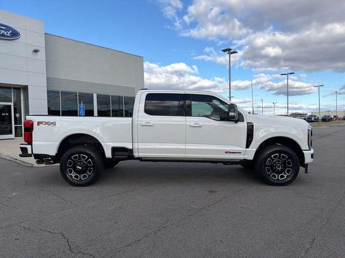 2025 Ford F-250 Platinum