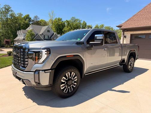 Sterling Metallic 2024 GMC Sierra 2500 Denali Ultimate