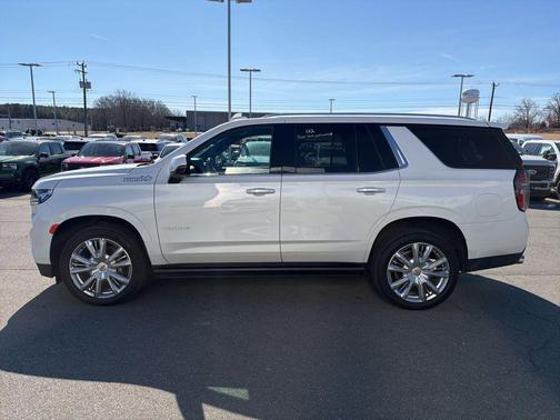 2023 Chevrolet Tahoe 4WD High Country