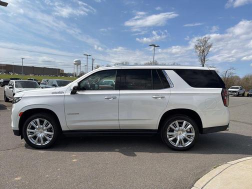 2023 Chevrolet Tahoe 4WD High Country