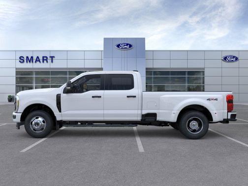 Oxford White 2026 Ford F-350 XL