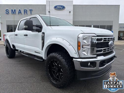 Oxford White 2026 Ford F-250 XLT