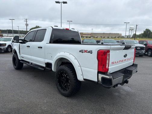 Oxford White 2026 Ford F-250 XLT