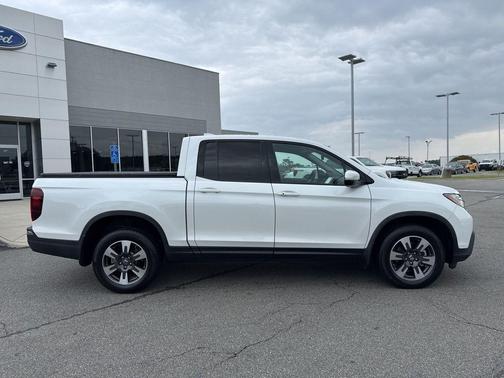 2020 Honda Ridgeline Sport