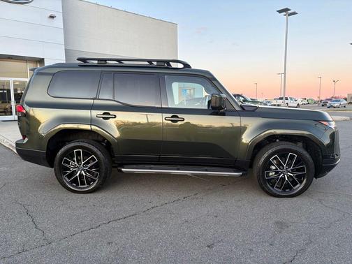 Nori Green Pearl 2024 Lexus GX 550 Premium+