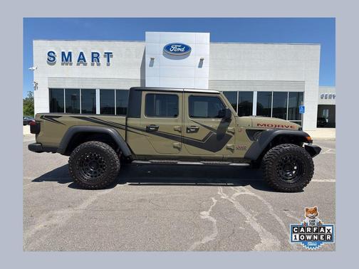41 2026 Jeep Gladiator Mojave 4x4