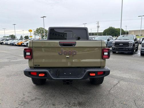 41 2026 Jeep Gladiator Mojave 4x4