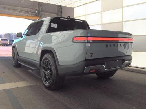 El Cap Granite 2022 Rivian R1T Adventure